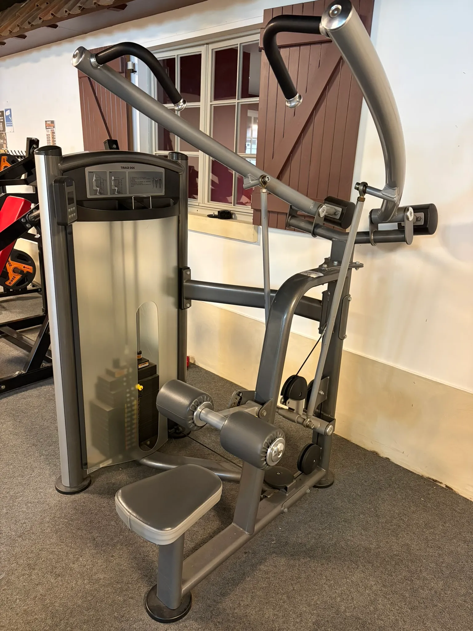 Tirage vertical / Lat pulldown (« Tirage dos »)